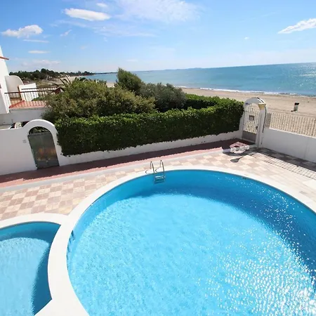 Casas Blancas 5 Holiday home *